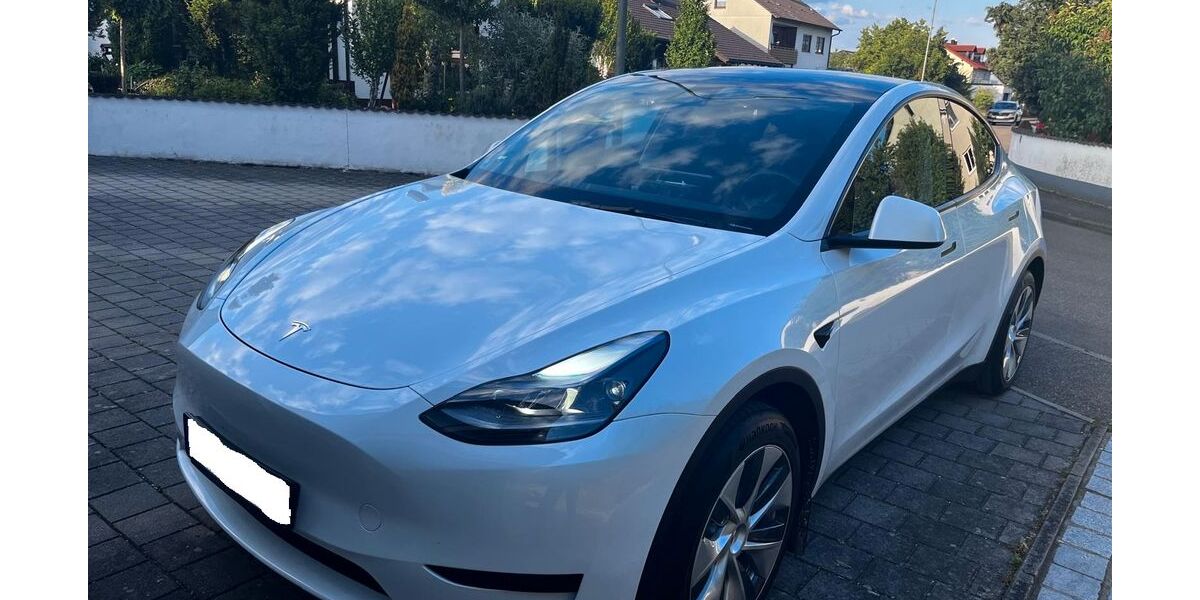Tesla Model Y 65.000 km 31.000 &euro; Baar-Ebenhausen 85107