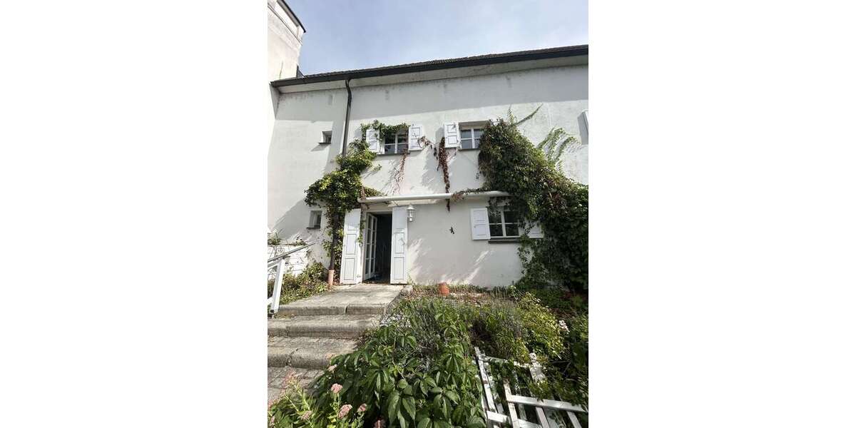 Etagenwohnung Ingolstadt - 4 Zimmer, 132 m&sup2;, 1.800&euro; | Angebot:27352624