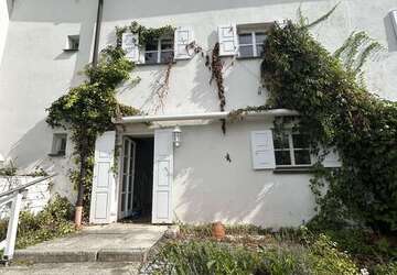 Wohnung Ingolstadt - 4 Zimmer, 132 m&sup2;, 1.800&euro; | Angebot:27352624
