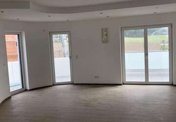 Wohnung Schrobenhausen - 2 Zimmer, 79 m&sup2;, 1.080&euro; | Angebot:27282806