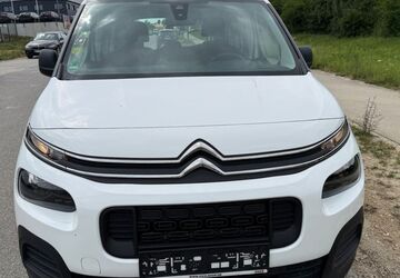 Citroen Berlingo 156.000 km 10.114 &euro; Pfaffenhofen an der Ilm (Gewerbegebiet Kuglhof) 85276