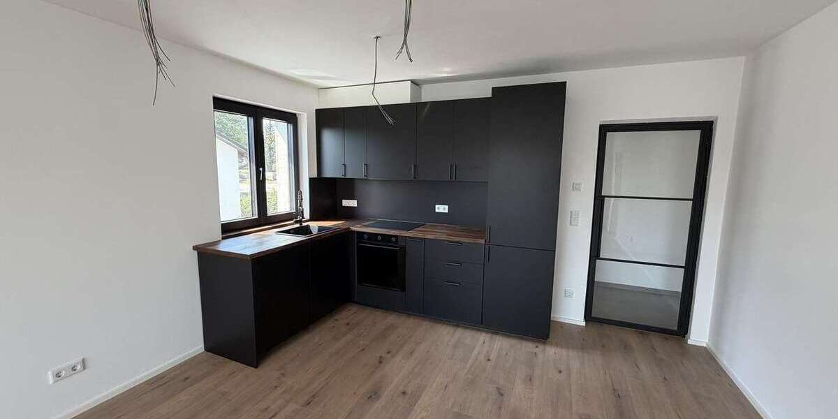Etagenwohnung Ingolstadt Nordost - 4 Zimmer, 76 m&sup2;, 1.400&euro; | Angebot:27159702